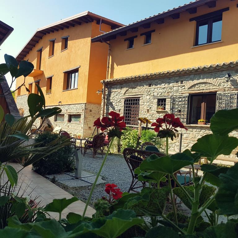 Villa Agriturismo Feudo Gagliardi Caulonia Exterior foto